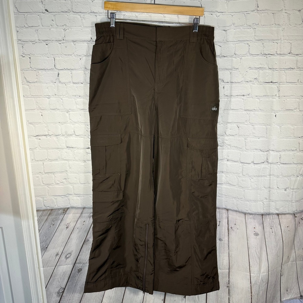 Alo Yoga High-Waist Ski Moto Puffer Pants Espresso Brown W51343R Womens Large